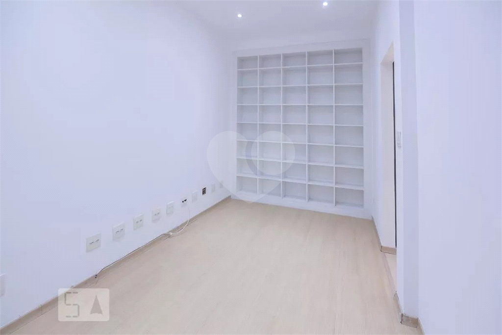 Apartamento à venda Perdizes, 2 dormitórios, 82 m²