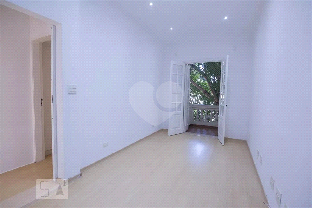 Apartamento à venda Perdizes, 2 dormitórios, 82 m²