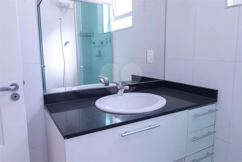 Apartamento à venda Perdizes, 2 dormitórios, 82 m²