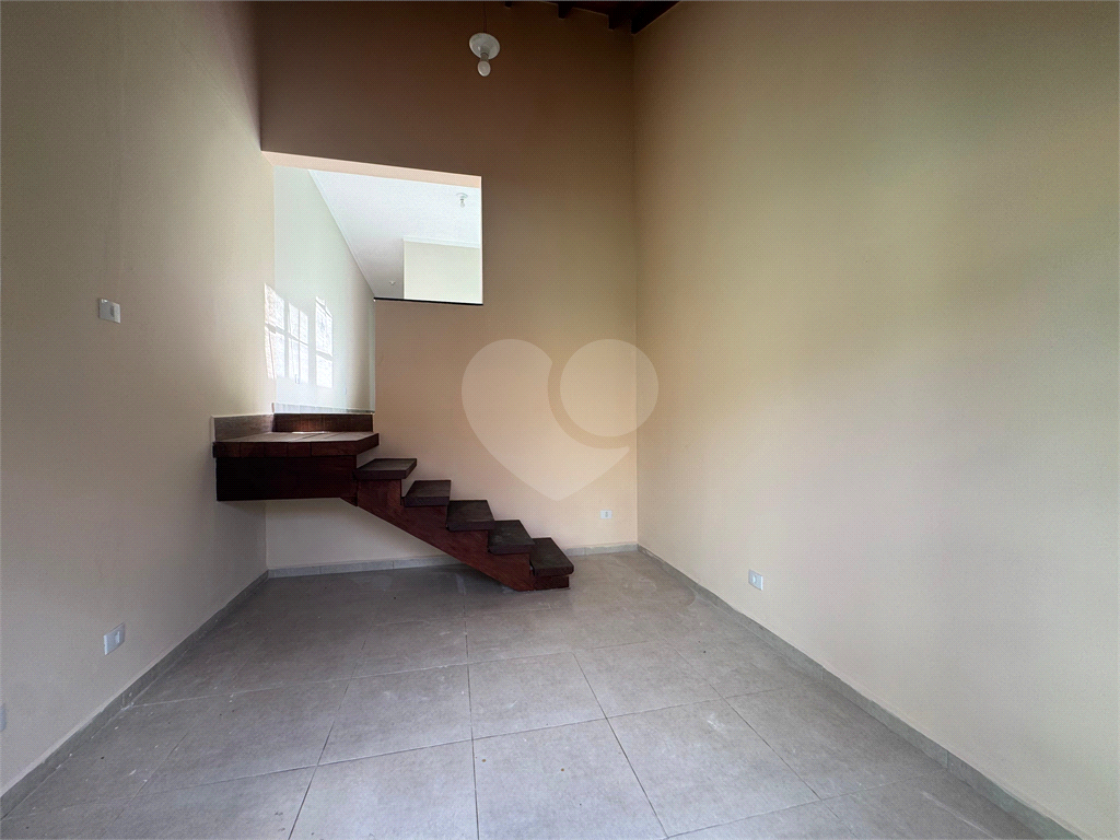 Casa nova recém construída nunca habitada com 2 dormitórios (1 suíte) no Jardim Maristela 2/ Atibaia