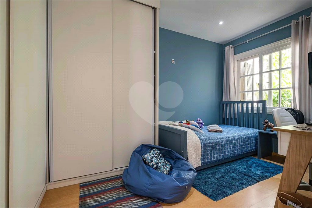 Casa à venda no Sumaré, 3 dormitórios, 1 suite, piscina, 2 vagas