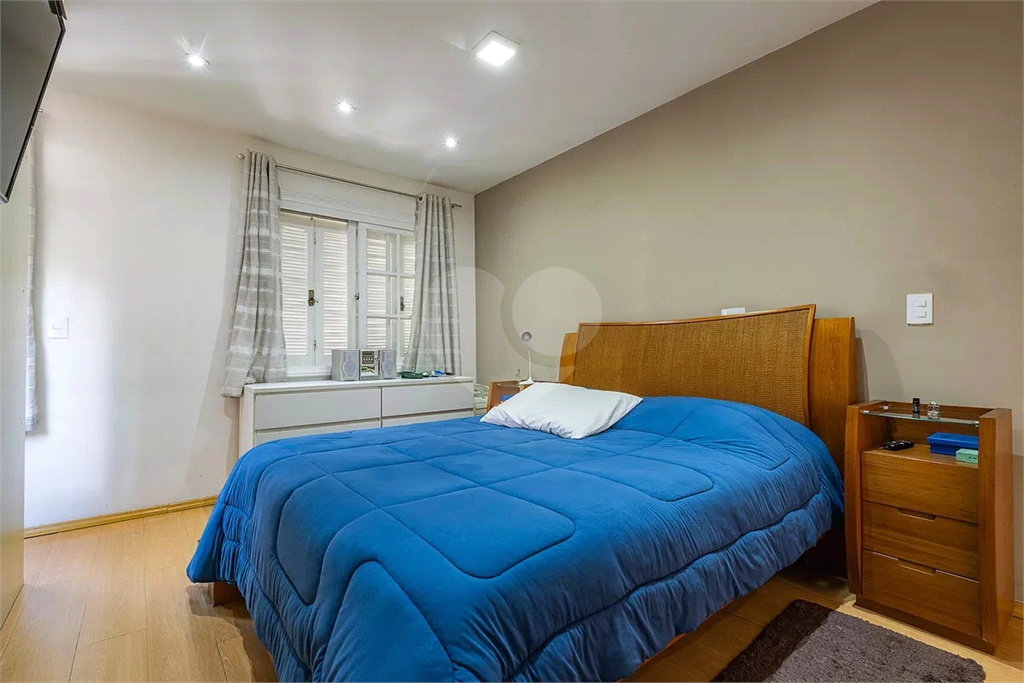 Casa à venda no Sumaré, 3 dormitórios, 1 suite, piscina, 2 vagas