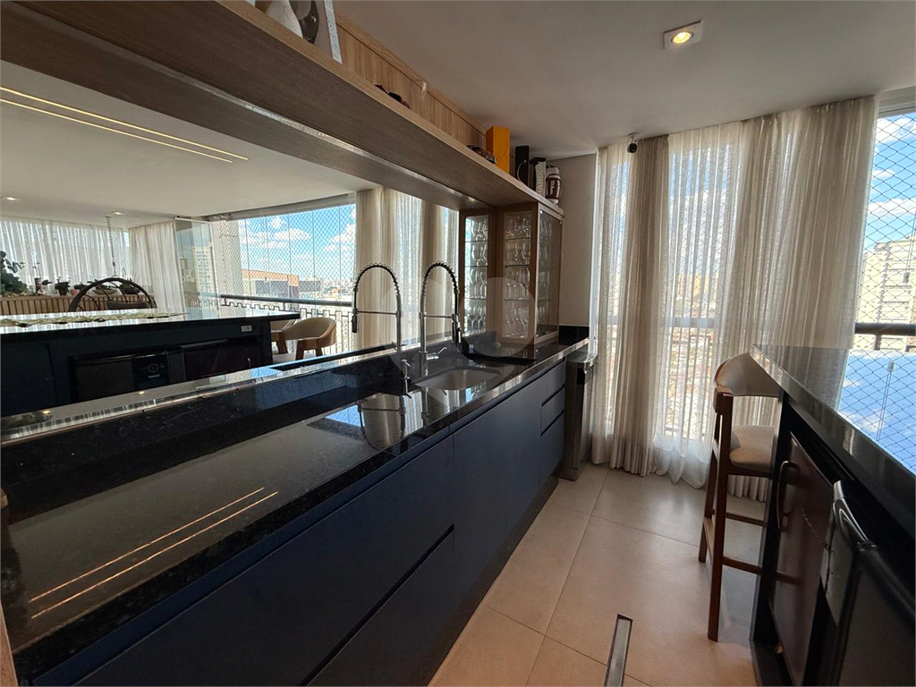 Apartamento Alto Padrão à Venda na Vila Rosália Guarulhos | 182m, 3 Suítes, Varanda Gourmet, Lareira e 3 Vagas