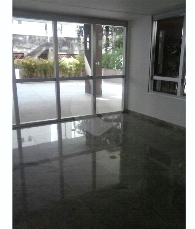 Sala Comercial à venda  em PERDIZES com 50 m² 
