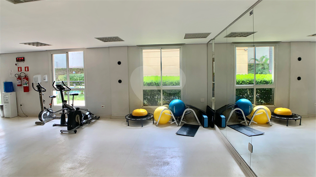Apartamento à venda em ALTO DE PINHEIROS com 167 m² 

