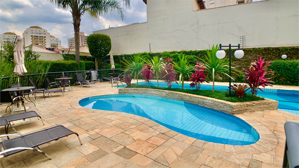 Apartamento à venda em ALTO DE PINHEIROS com 167 m² 
