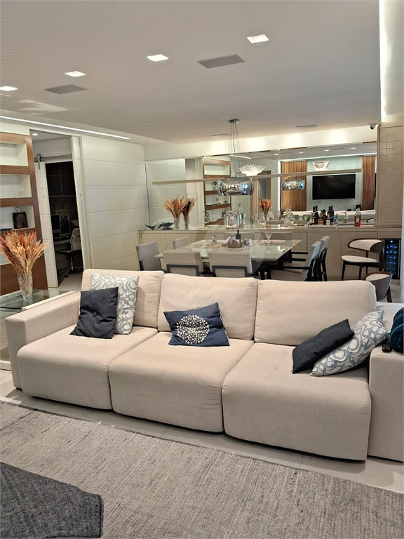 APARTAMENTO em PERDIZES