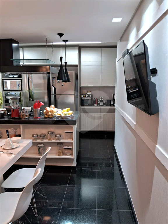 APARTAMENTO em PERDIZES