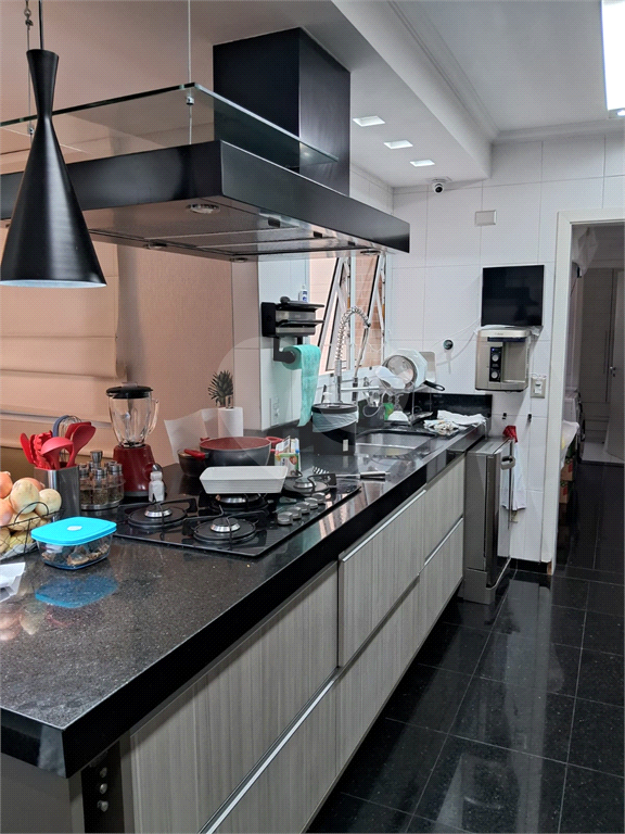 APARTAMENTO em PERDIZES