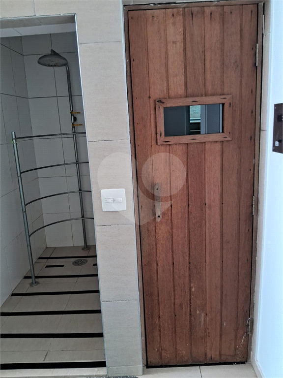 APARTAMENTO em PERDIZES