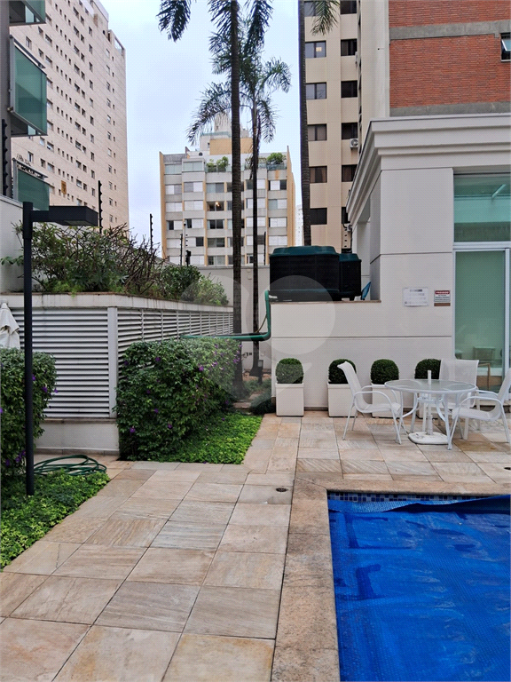 APARTAMENTO em PERDIZES