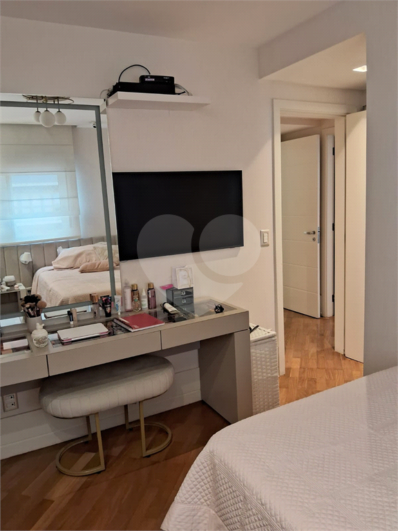 APARTAMENTO em PERDIZES