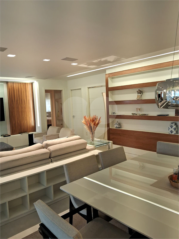 APARTAMENTO em PERDIZES