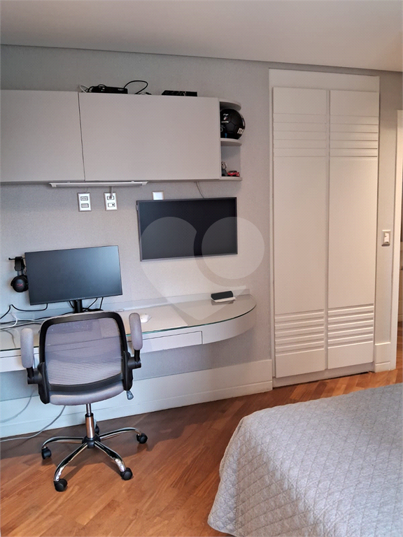 APARTAMENTO em PERDIZES