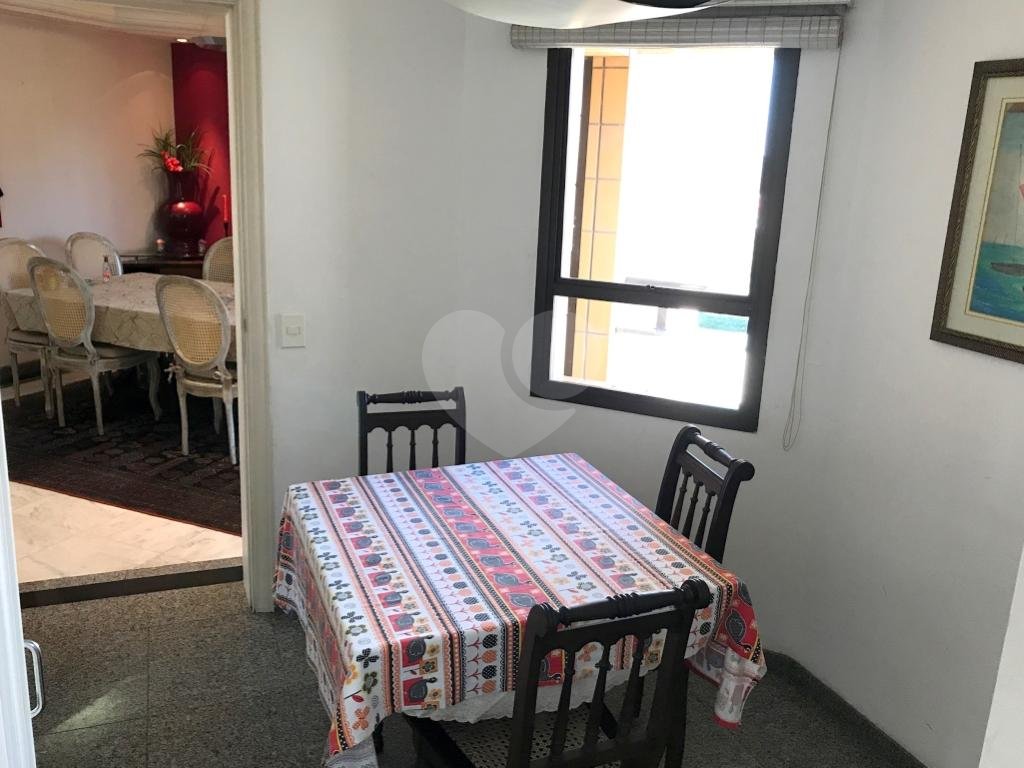 Belíssima cobertura no Campo Belo em excelente localização