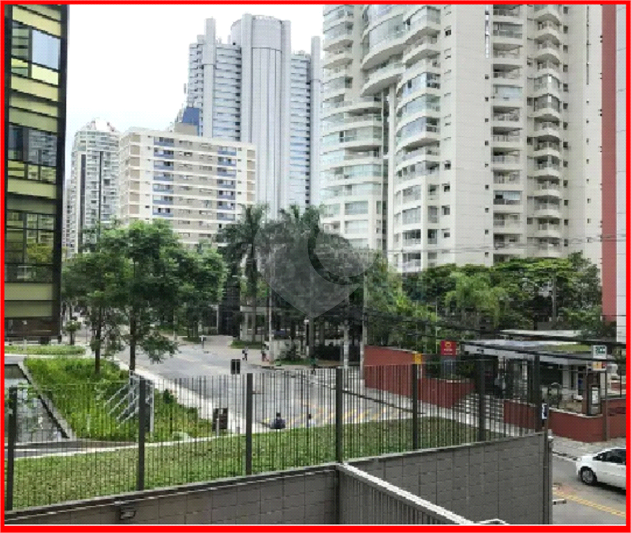 SALAS em BROOKLIN