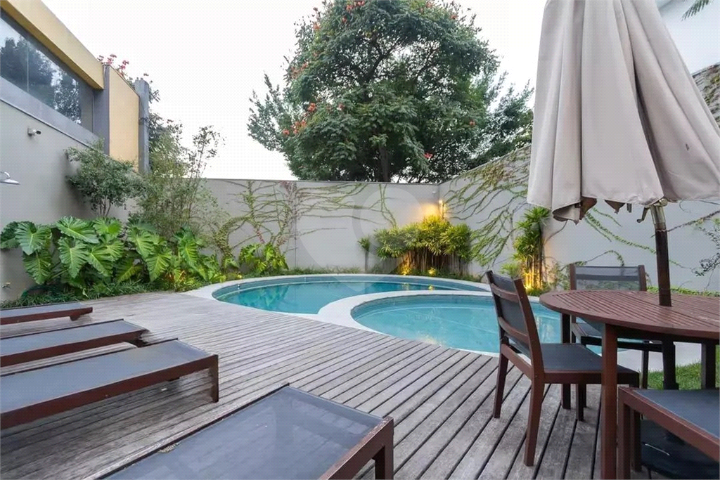 Apartamento à venda com 125m², 2suites  e 2 vagas Alto da Lapa