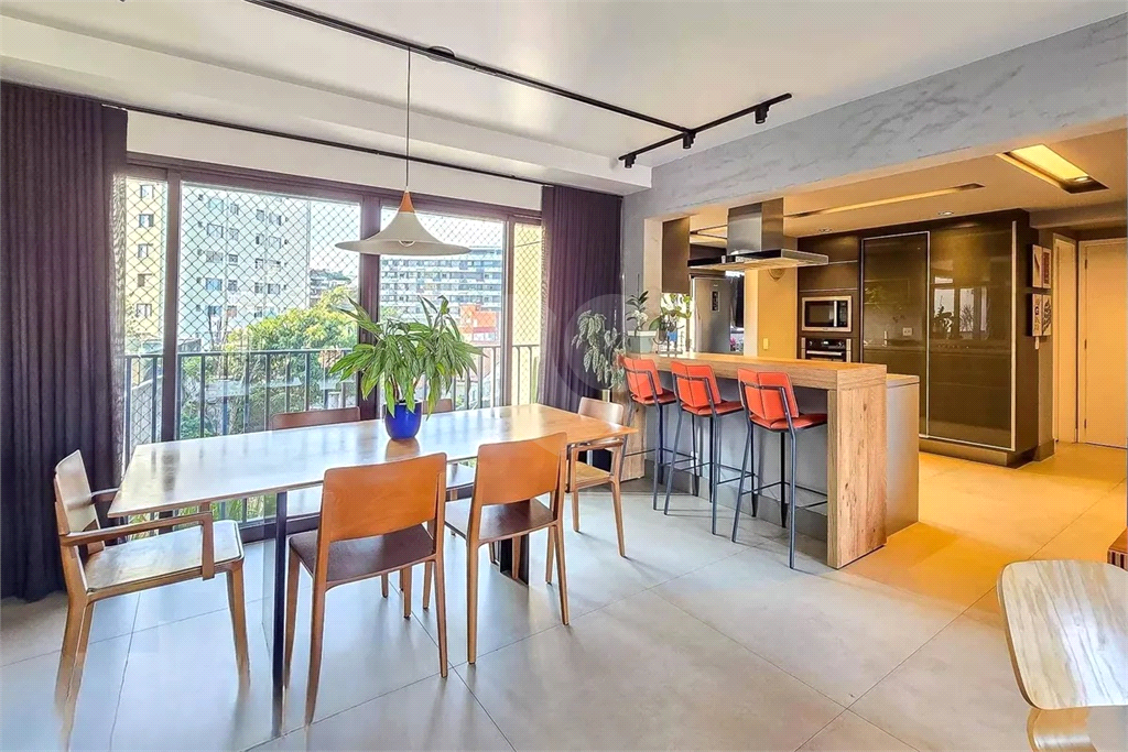 Apartamento à venda com 125m², 2suites  e 2 vagas Alto da Lapa