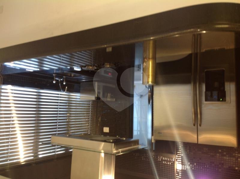 APARTAMENTO em VILA OLÍMPIA