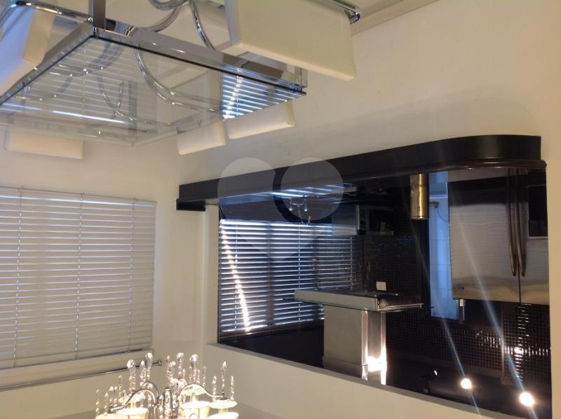 APARTAMENTO em VILA OLÍMPIA