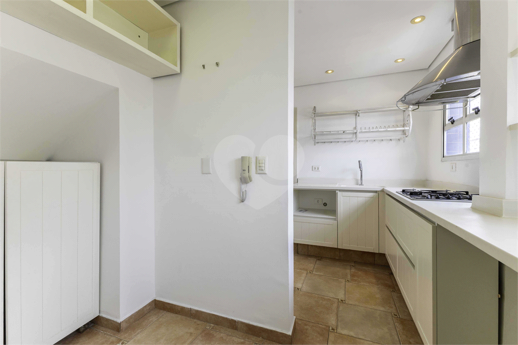 Cobertura dúplex com 175 m para venda e locação no charmoso bairro da Vila Madalena-SP