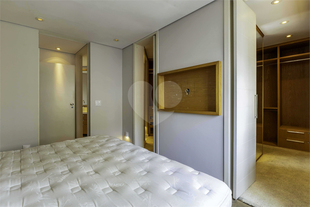 Cobertura dúplex com 175 m para venda e locação no charmoso bairro da Vila Madalena-SP