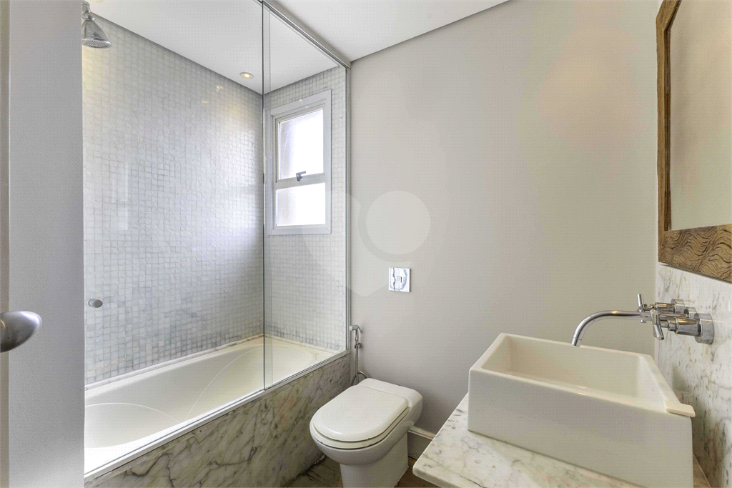 Cobertura dúplex com 175 m para venda e locação no charmoso bairro da Vila Madalena-SP