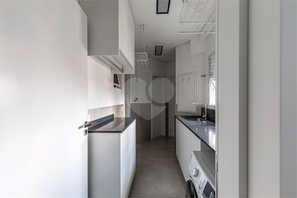 Cobertura com piscina e espaço gourmet privado 4 suítes 4 vagas Vila Uberabinha