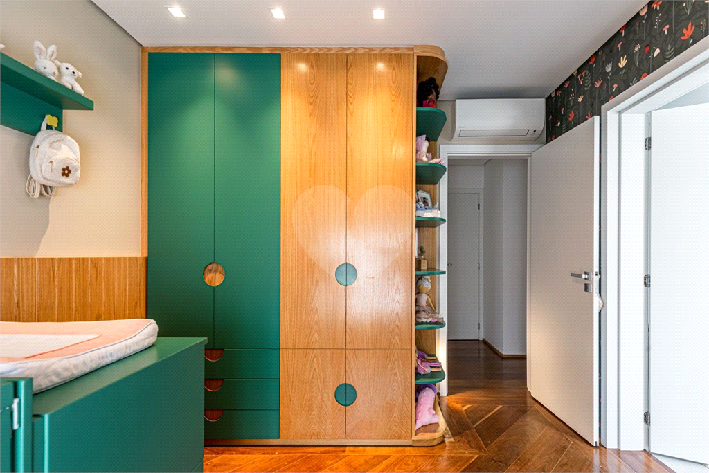 Cobertura com piscina e espaço gourmet privado 4 suítes 4 vagas Vila Uberabinha
