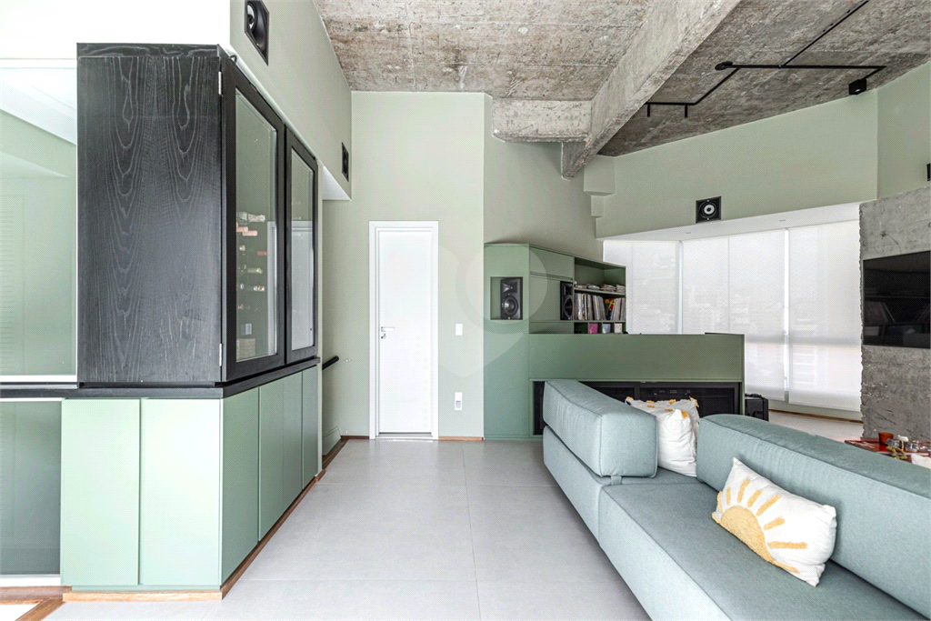 Cobertura com piscina e espaço gourmet privado 4 suítes 4 vagas Vila Uberabinha