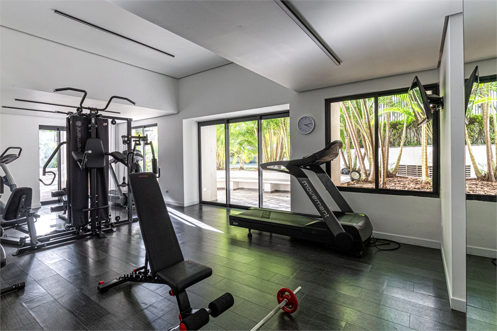 Cobertura com piscina e espaço gourmet privado 4 suítes 4 vagas Vila Uberabinha