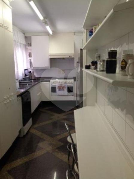 APARTAMENTO COM 4 DORMITÓRIOS E 4 VAGAS À VENDA NA MOOCA