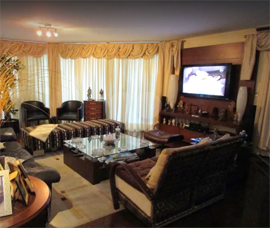 APARTAMENTO COM 4 DORMITÓRIOS E 4 VAGAS À VENDA NA MOOCA