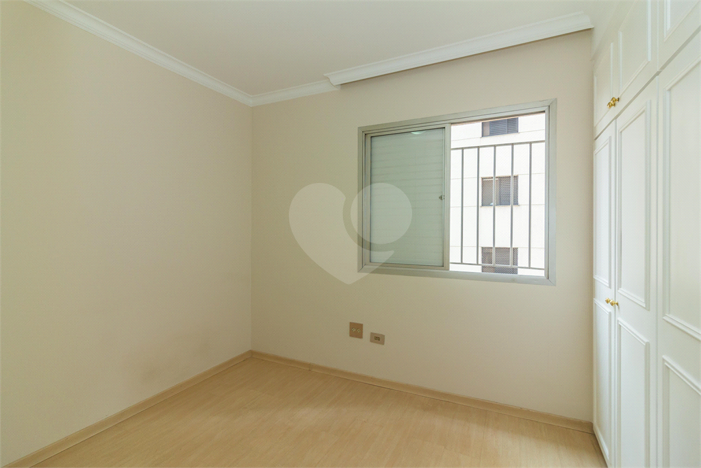 APARTAMENTO em PINHEIROS