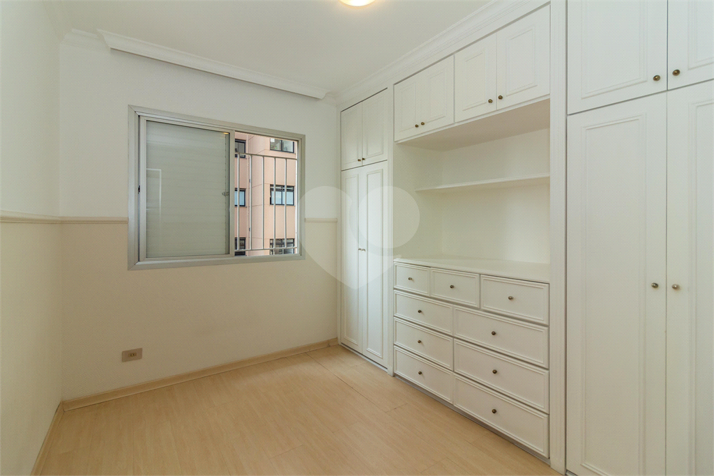 APARTAMENTO em PINHEIROS