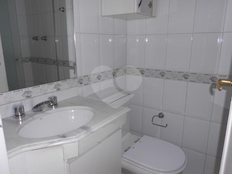 APARTAMENTO em PINHEIROS