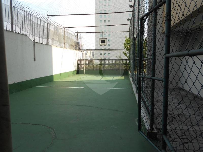 APARTAMENTO em PINHEIROS