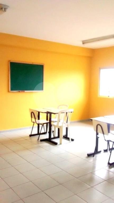 PRÉDIO INTEIRO em VILA MATILDE