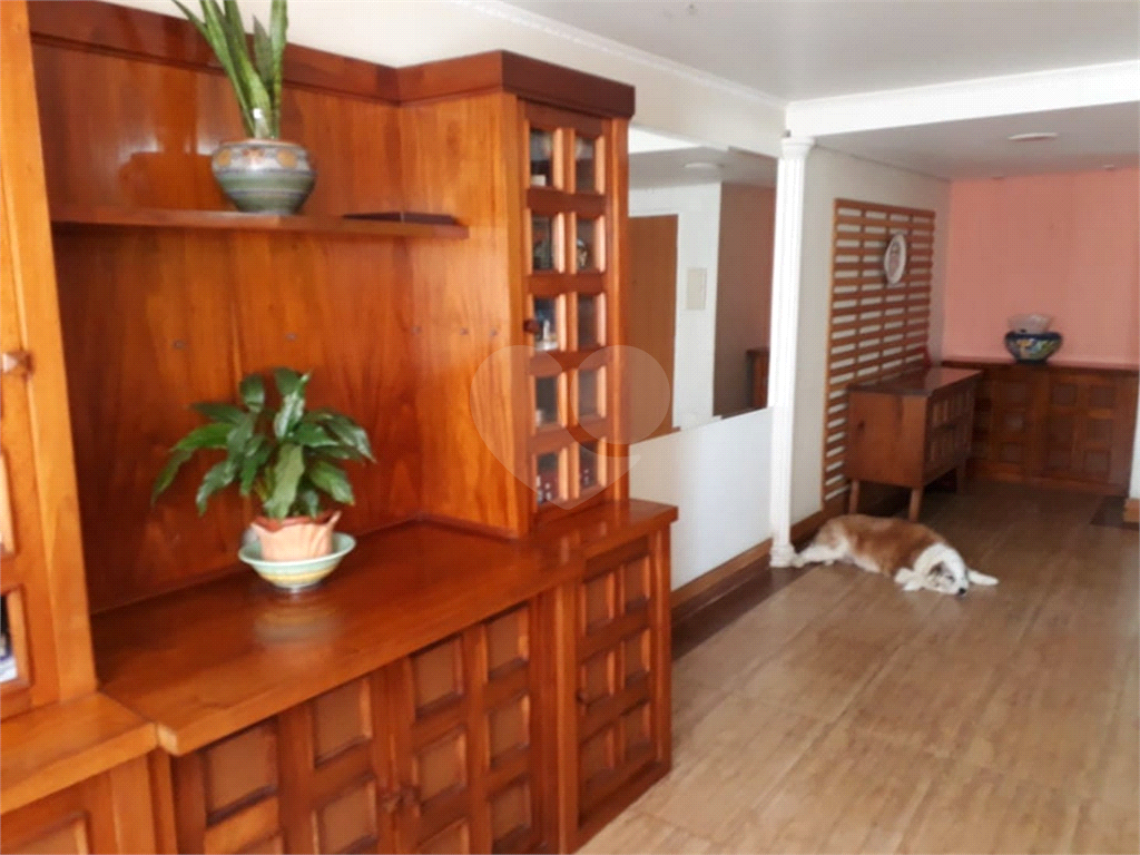 APARTAMENTO em BARRA FUNDA