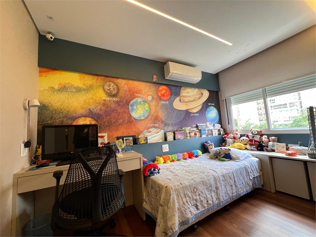 Apartamento de projeto assinado por Mattos Arquitetura