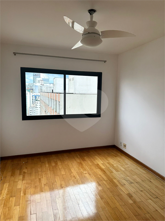APARTAMENTO em HIGIENÓPOLIS