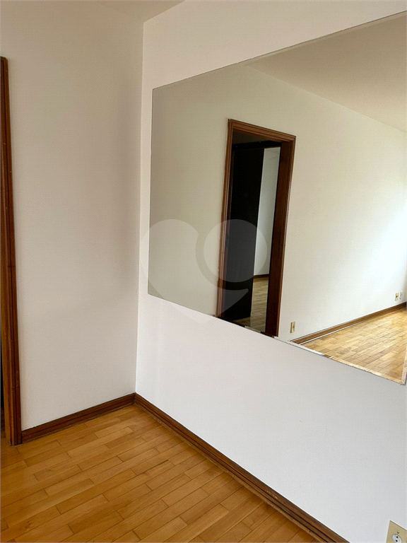 APARTAMENTO em HIGIENÓPOLIS