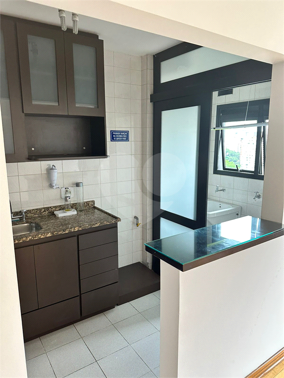APARTAMENTO em HIGIENÓPOLIS