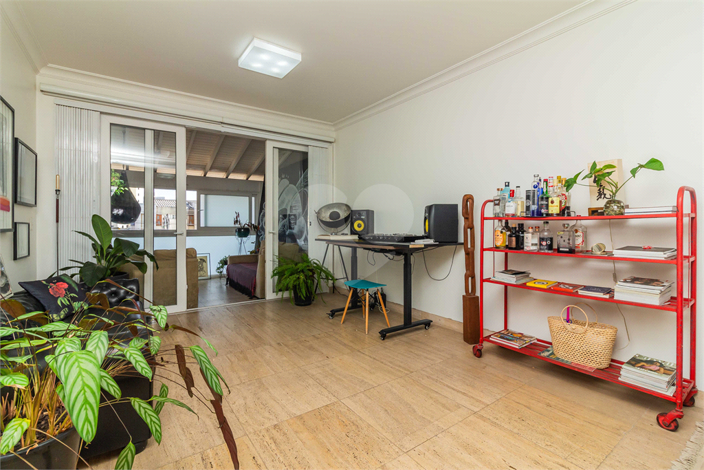 CASA À VENDA COM  3 QUARTOS, 3 VAGAS NA VILA IPOJUCA - VILA IPOJUCA.