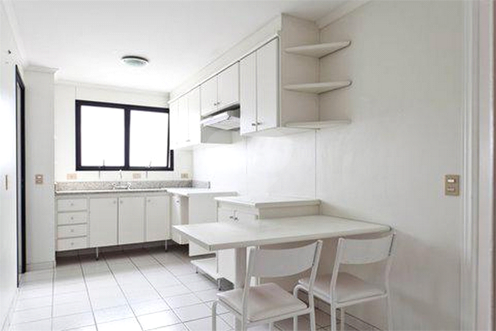 JARDIM AMÉRICA - VARANDA - CONDOMÍNIO SUPER MODERNO!!! - 4 STES. - 3 VGS. - 156 M² ÚTEIS