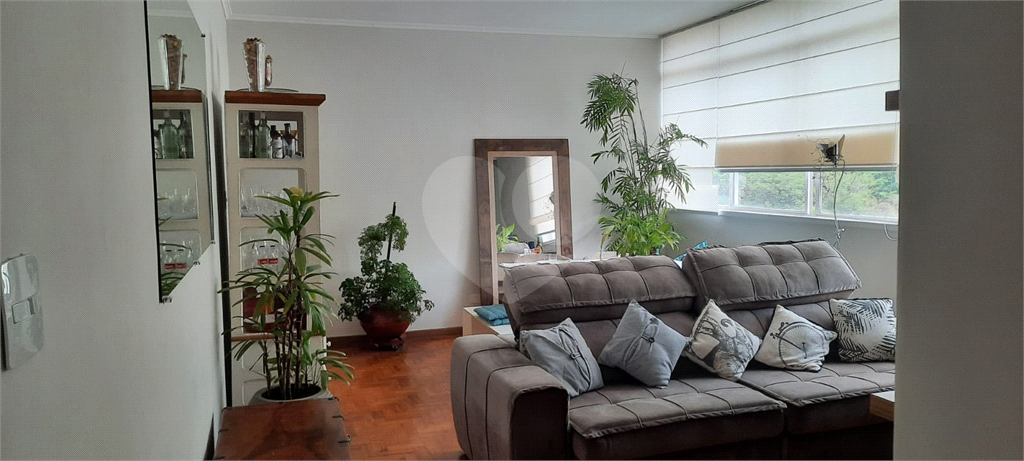 APARTAMENTO em ITAIM BIBI