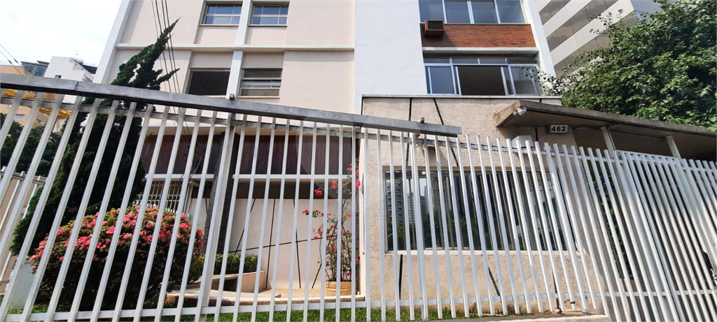 APARTAMENTO em ITAIM BIBI