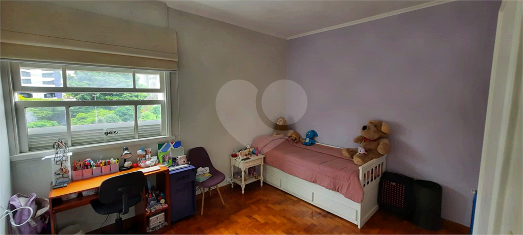 APARTAMENTO em ITAIM BIBI