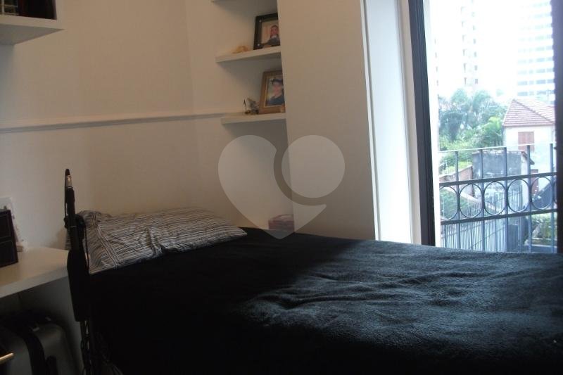 APARTAMENTO em PERDIZES