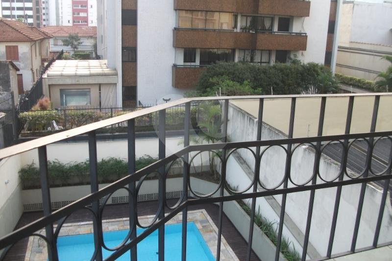 APARTAMENTO em PERDIZES